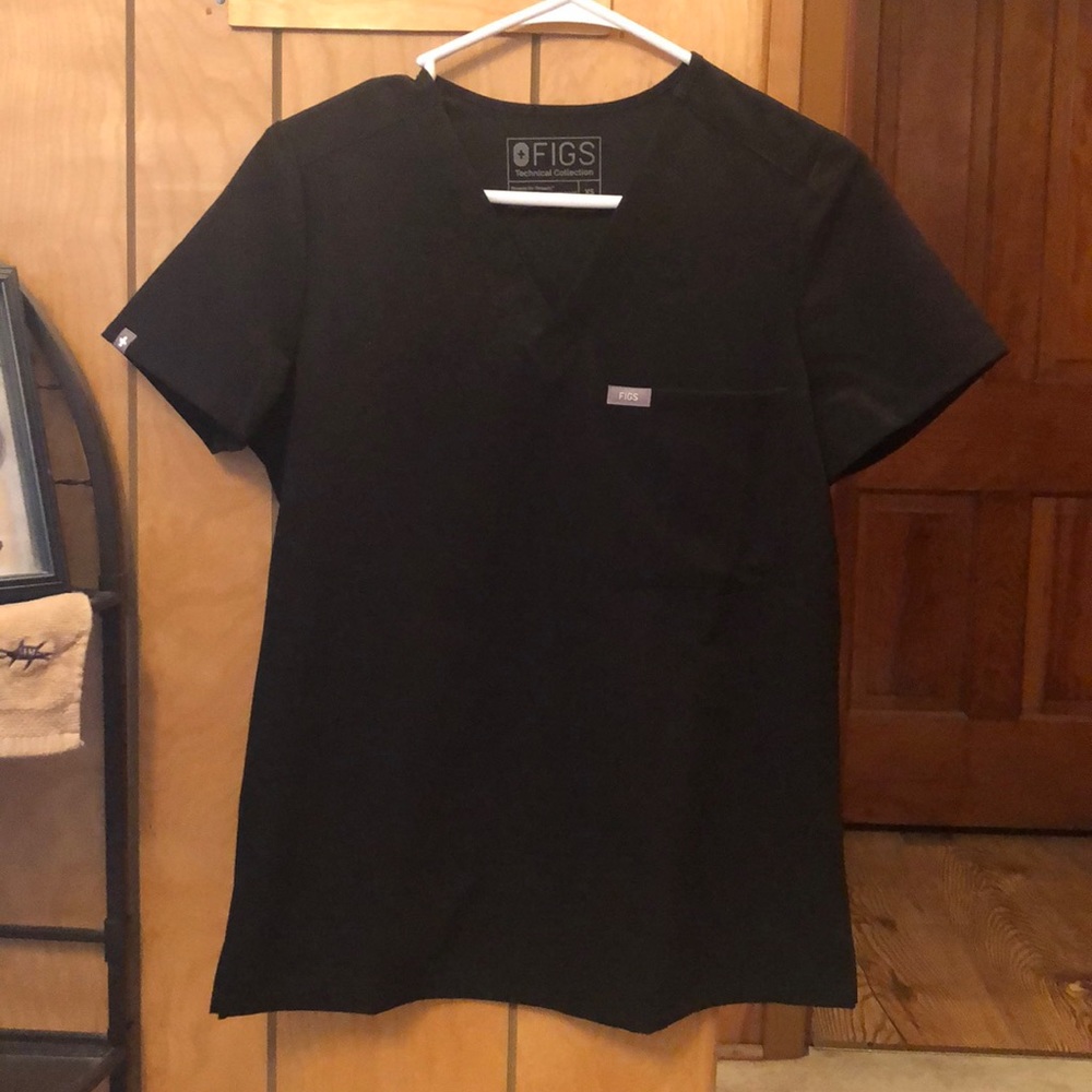 Figs XS Black Scrub top